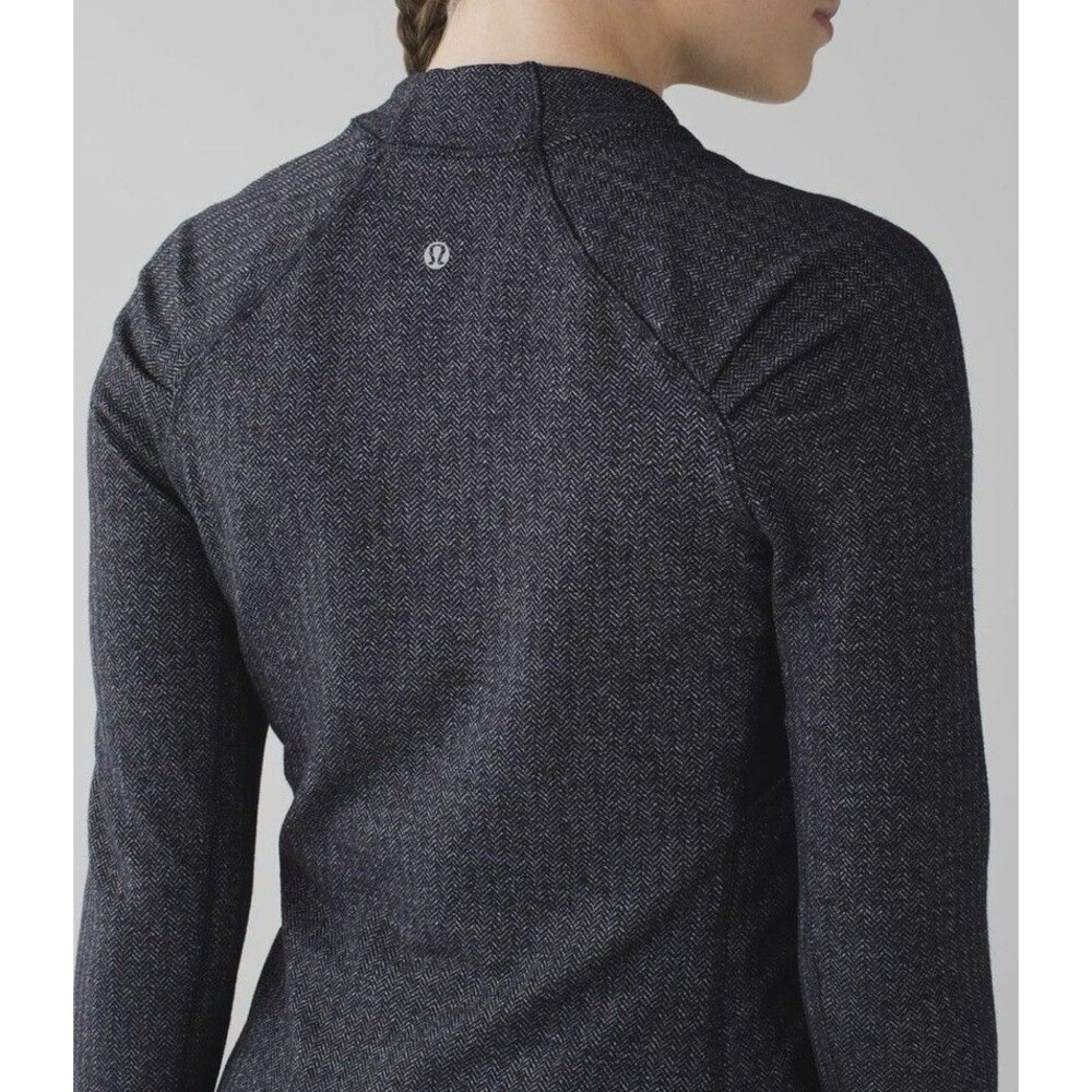 Lululemon athletica Think Fast Long Sleeve Herringbone Gray Top Women Sz 6